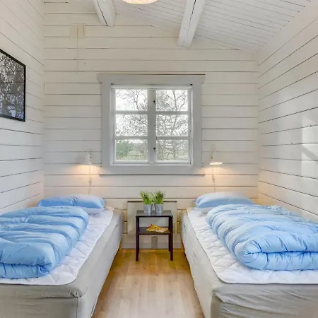 Semund - 2km From The Sea By Interhome