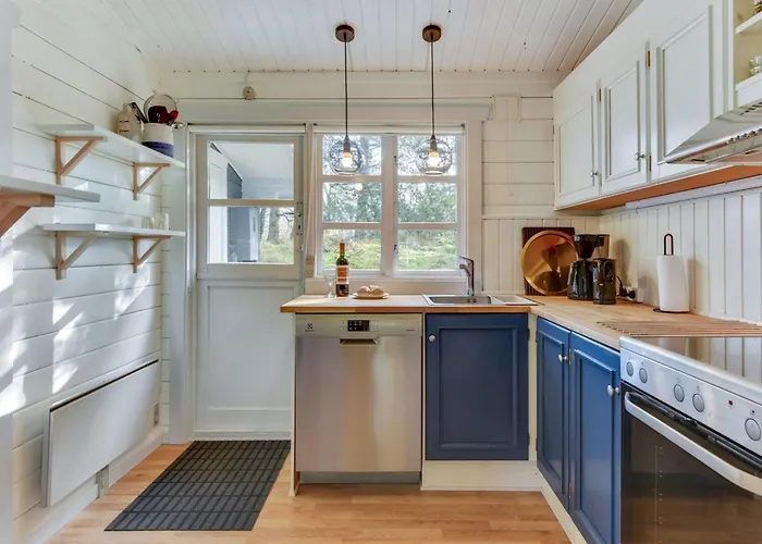 Semund - 2km From The Sea By Interhome *