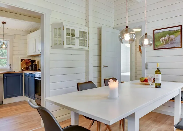 Semund - 2km From The Sea By Interhome