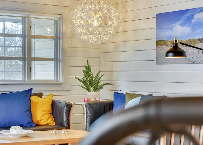 Semund - 2km From The Sea By Interhome *